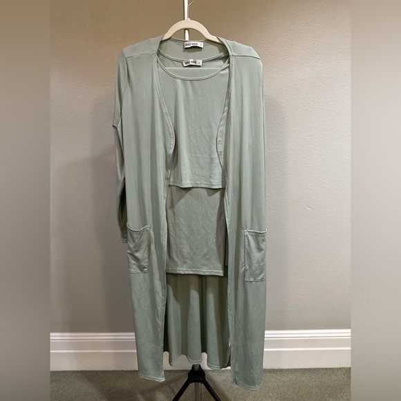 3-piece loungewear set pre-loved, EXCELLENT condition! - Picture 6 of 15